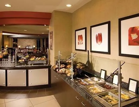 Doubletree By Hilton Airport