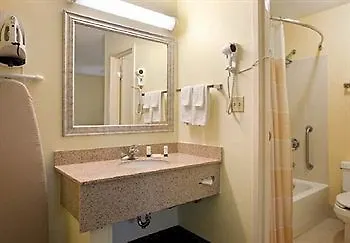Baymont By Wyndham Midtown 3*