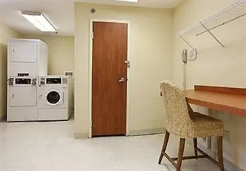 Baymont By Wyndham Midtown Hotel 3*