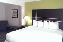 Hotel South - I-95 Gateway By Ihg Savannah