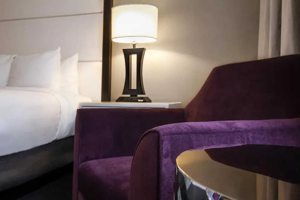 Tryp By Wyndham Savannah