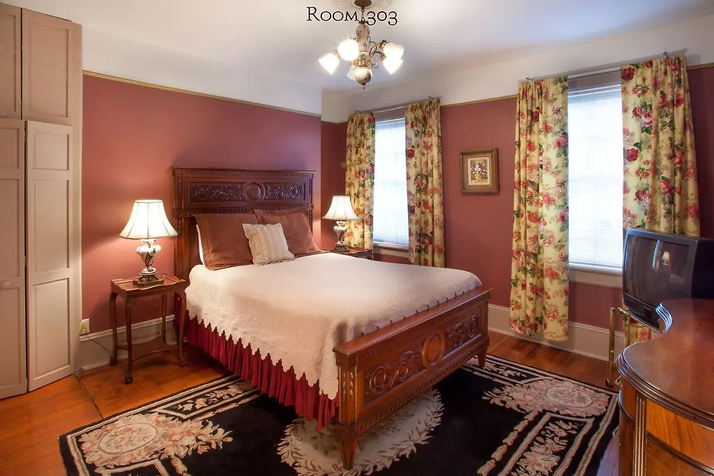 Inn 17 Hundred 90 And Restaurant Savannah