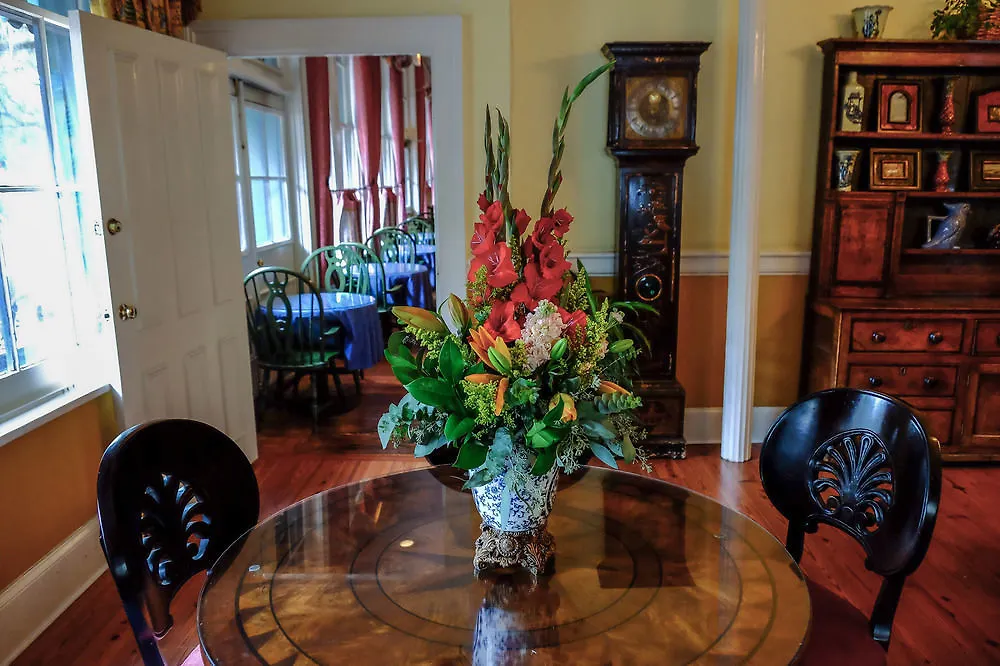 East Bay Inn, Historic Of Collection