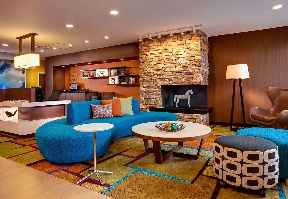 Hotel Fairfield & By Marriott Downtown Historic District Savannah
