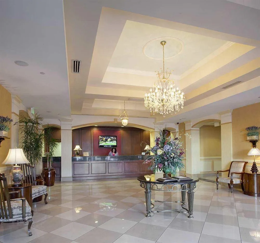 Doubletree By Hilton Historic Hotel 4*