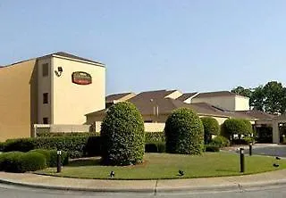 Courtyard By Marriott Midtown Hotel