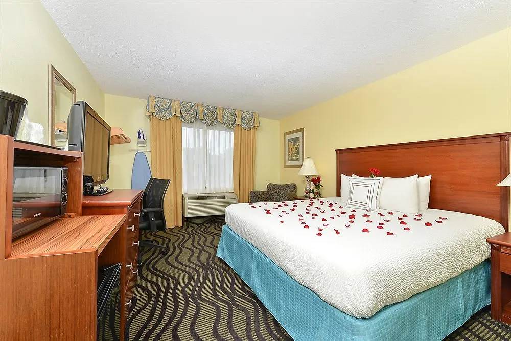 Baymont By Wyndham Midtown