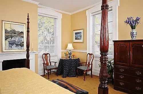 The Presidents' Quarters 4* Savannah
