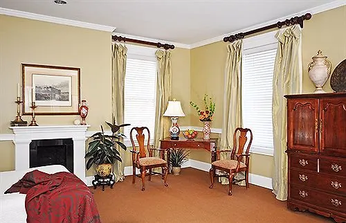 The Presidents' Quarters Inn 4*