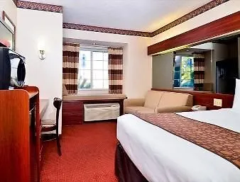 Hotel Microtel & By Wyndham Savannah/pooler