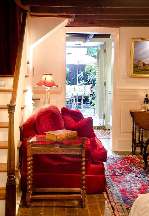 Armstrong Inns 4*