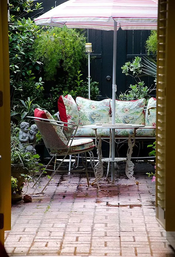 Bed & Breakfast Armstrong Inns