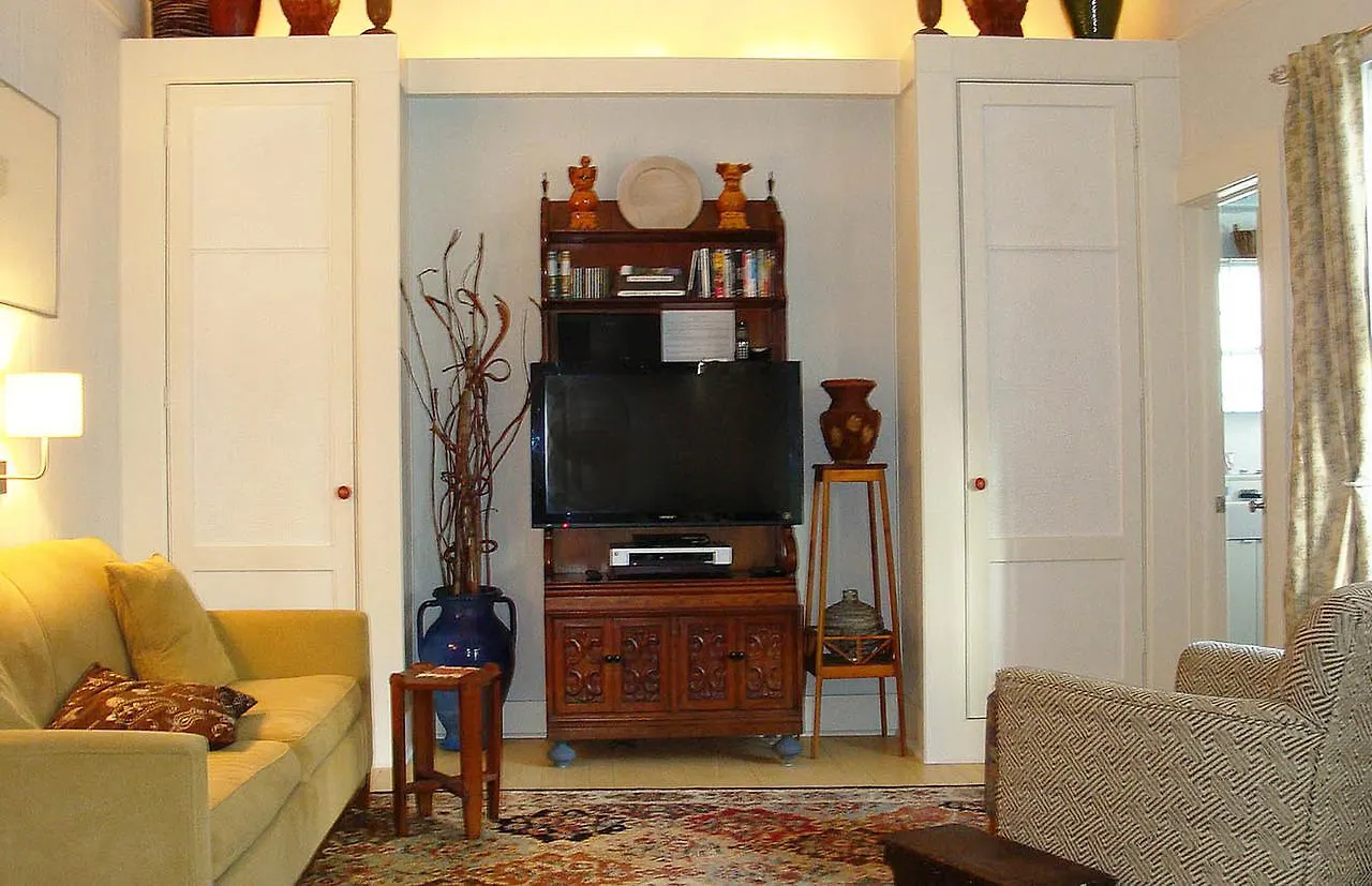 Jingle Bells Square Cottage-historic District-bright- Fireplace * Savannah
