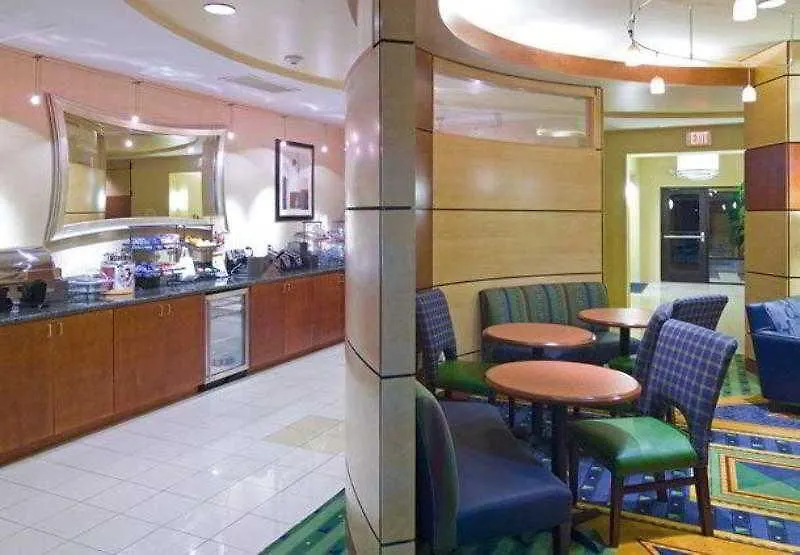 Hotel Springhill Airport