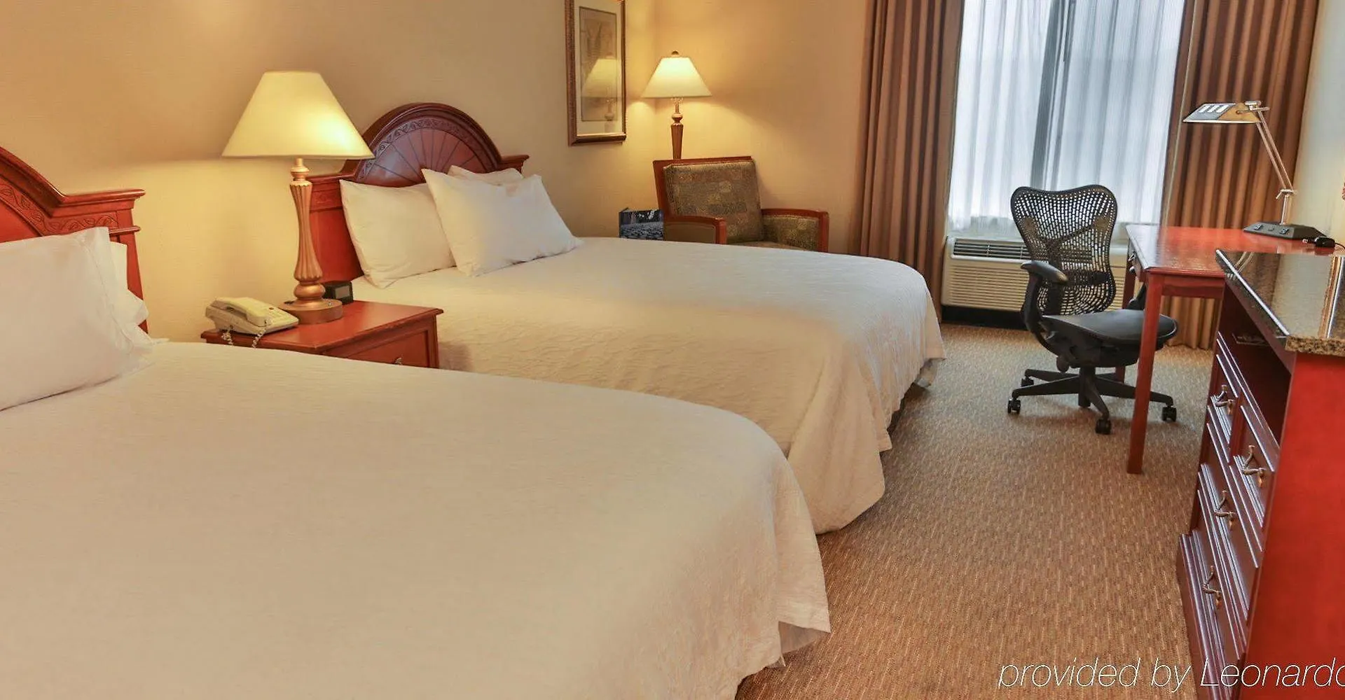 Hilton Garden Airport Hotel 3*