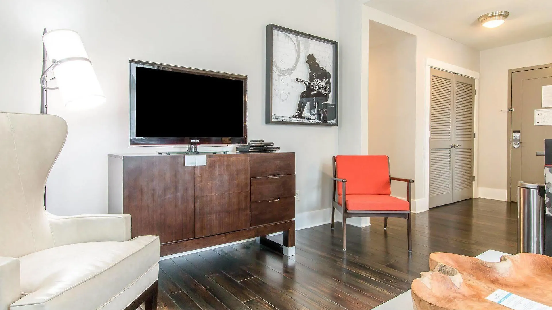 Bluegreen Vacations Homes At Ellis Square, Ascend Savannah