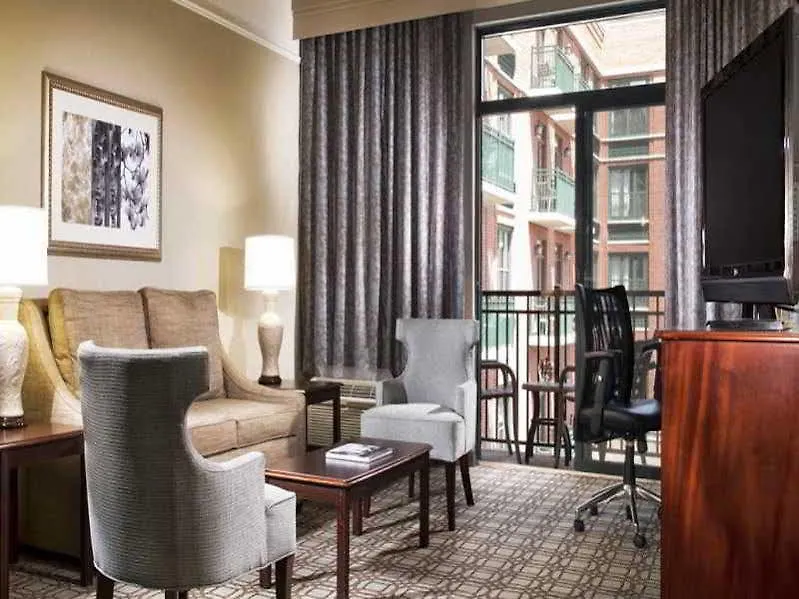 Courtyard By Marriott Downtown - Historic District Hotell Savannah