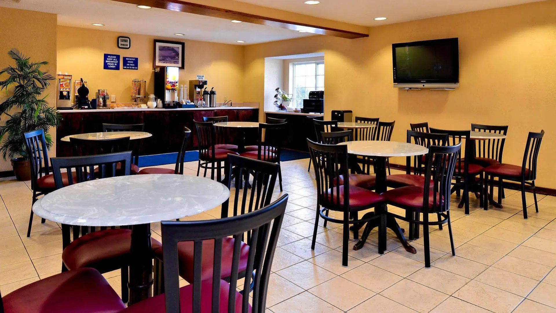 Microtel & By Wyndham Savannah/pooler 3* Savannah