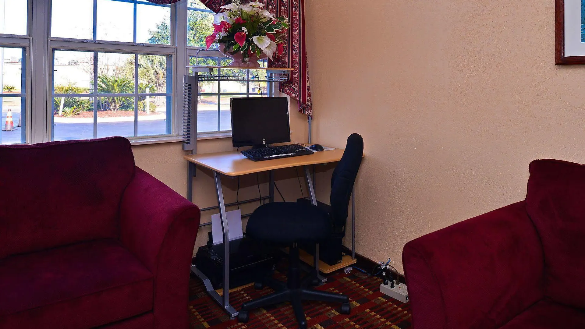 Microtel & By Wyndham Savannah/pooler 3*