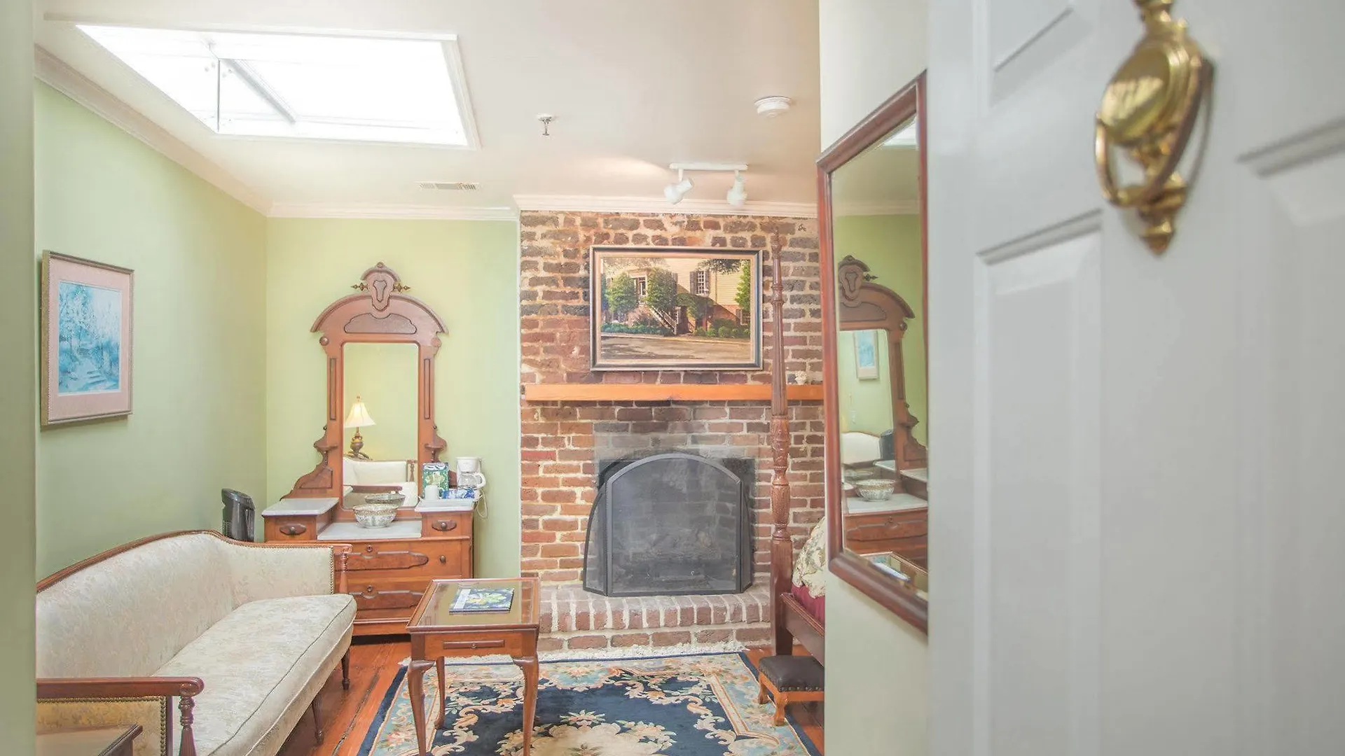 17 Hundred 90 And Restaurant Inn Savannah