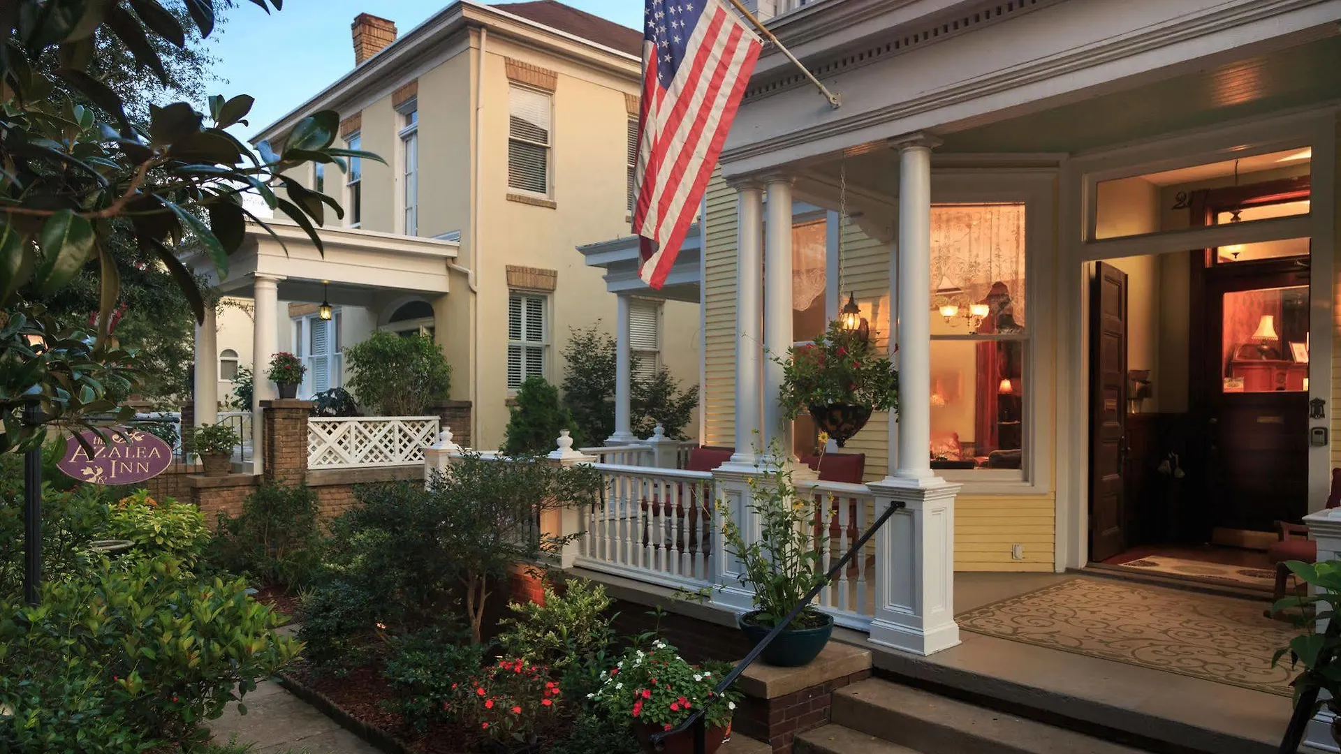 Azalea And Bed & Breakfast Savannah