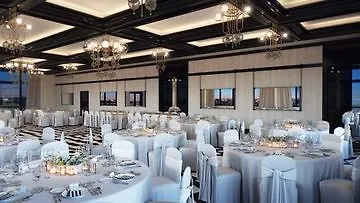 Perry Lane Hotel, A Luxury Collection Hotel,