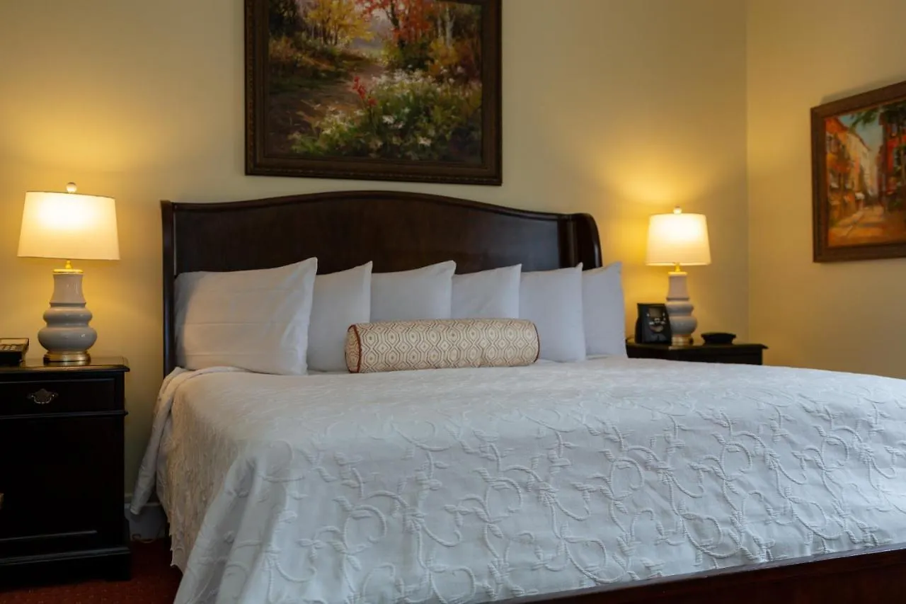 Bed & Breakfast Eliza Thompson House, Historic Of Collection (adults Only)