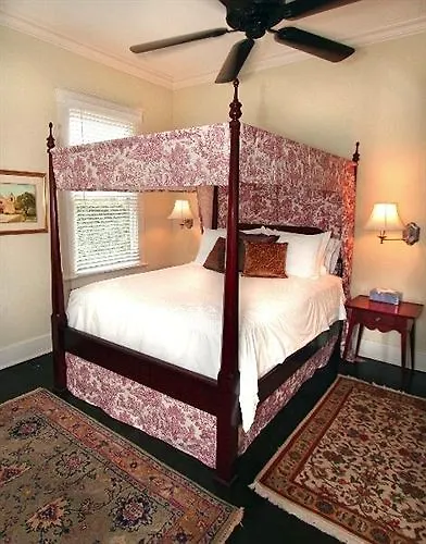 Han/Misafirhane Galloway House 2*