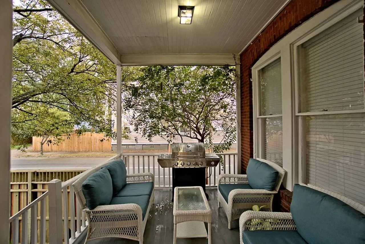 420waldburg A - Modern Apt With Southern Charm Blocks From Forsyth Apartment *
