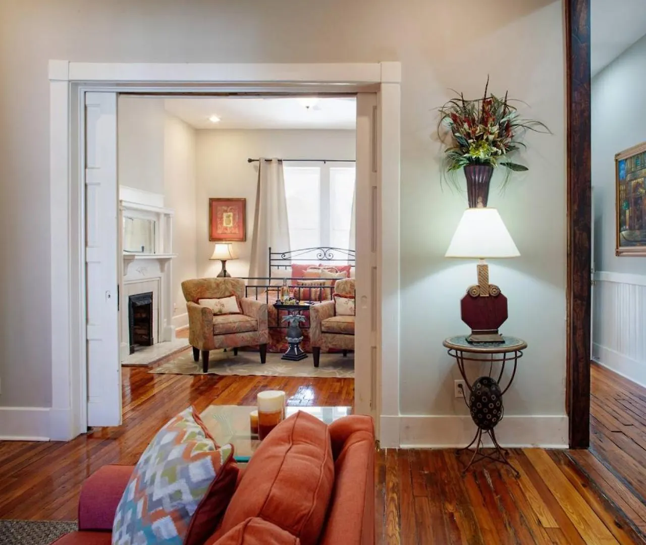 416a Waldburg St - Newly Renovated 1920's Historic District Apt