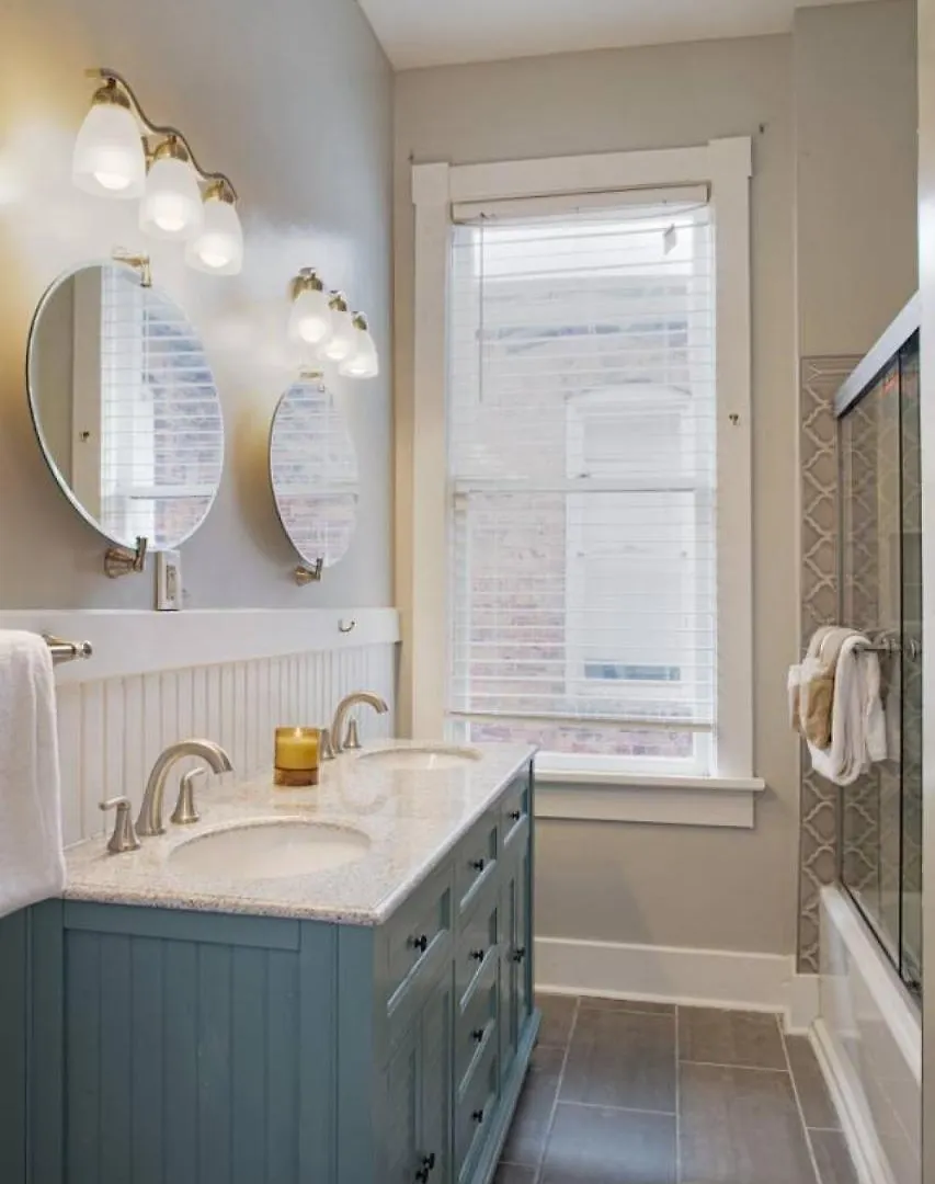 Apartment 414b Waldburg St - 2 Bedroom Oasis Near Forsyth Park *