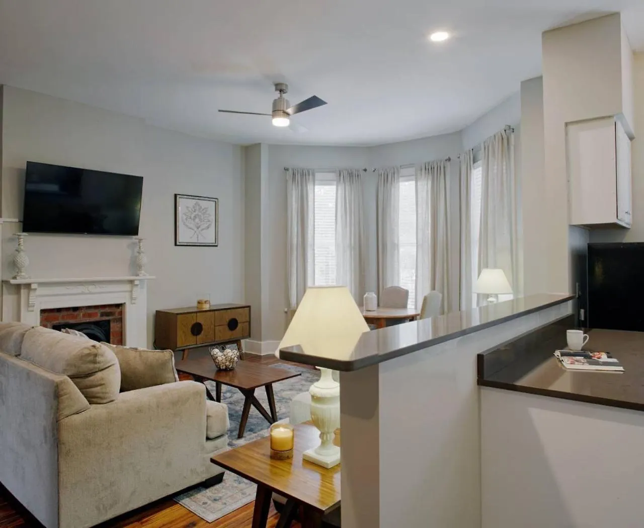 414b Waldburg St - 2 Bedroom Oasis Near Forsyth Park Apartment Savannah