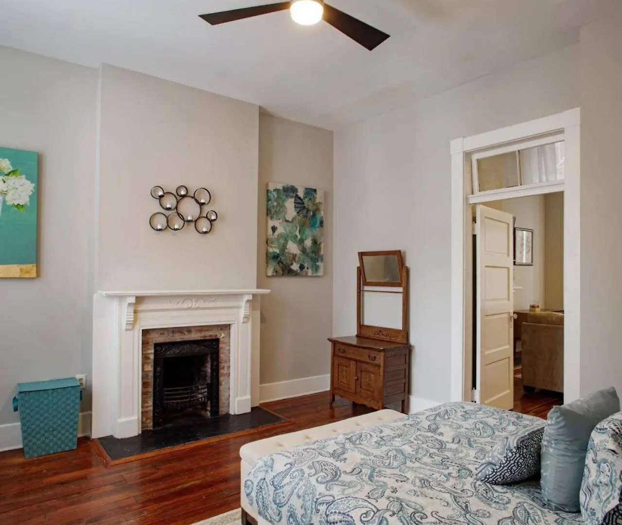Apartment 414b Waldburg St - 2 Bedroom Oasis Near Forsyth Park Savannah