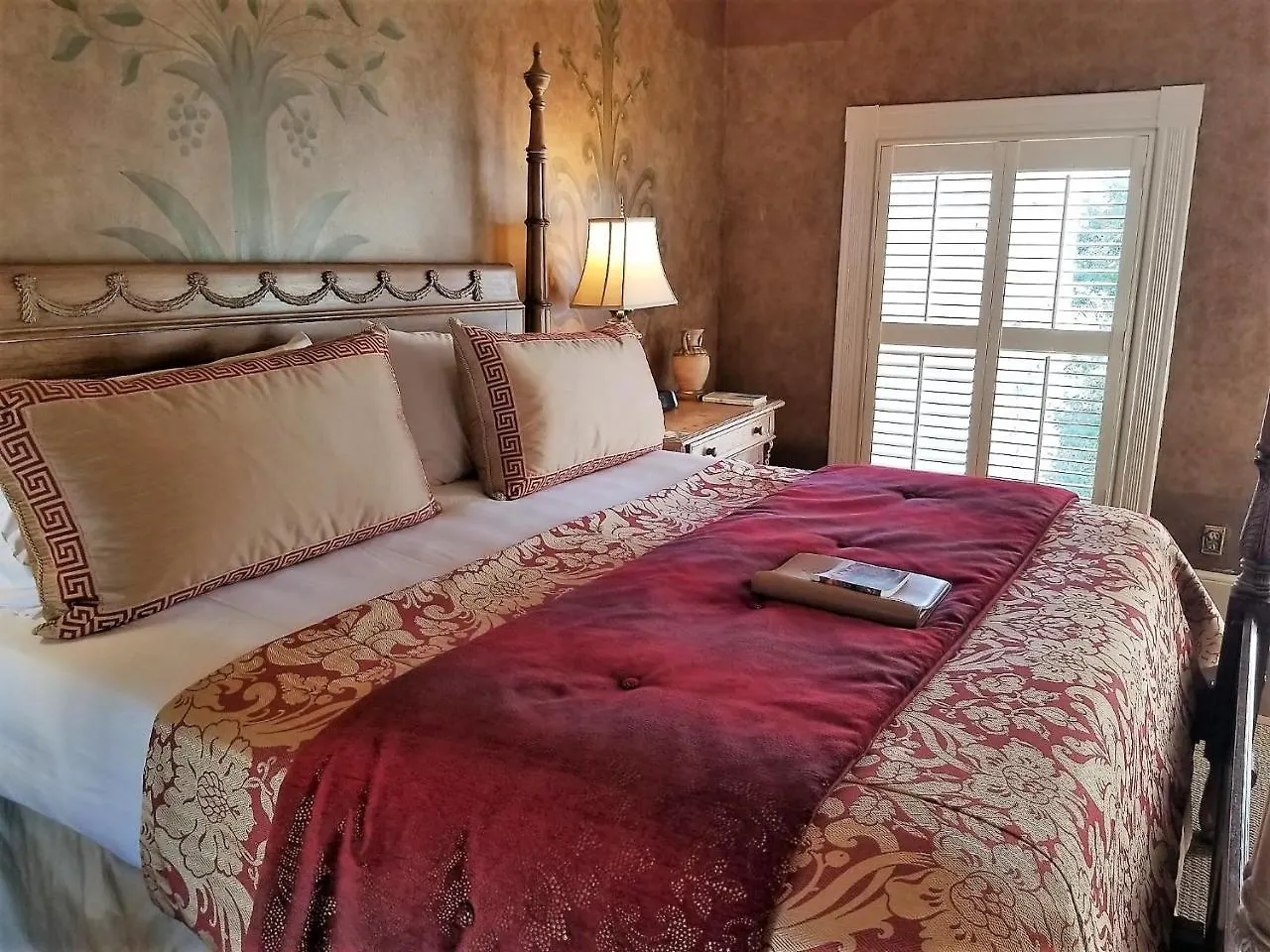 Hotel Ballastone