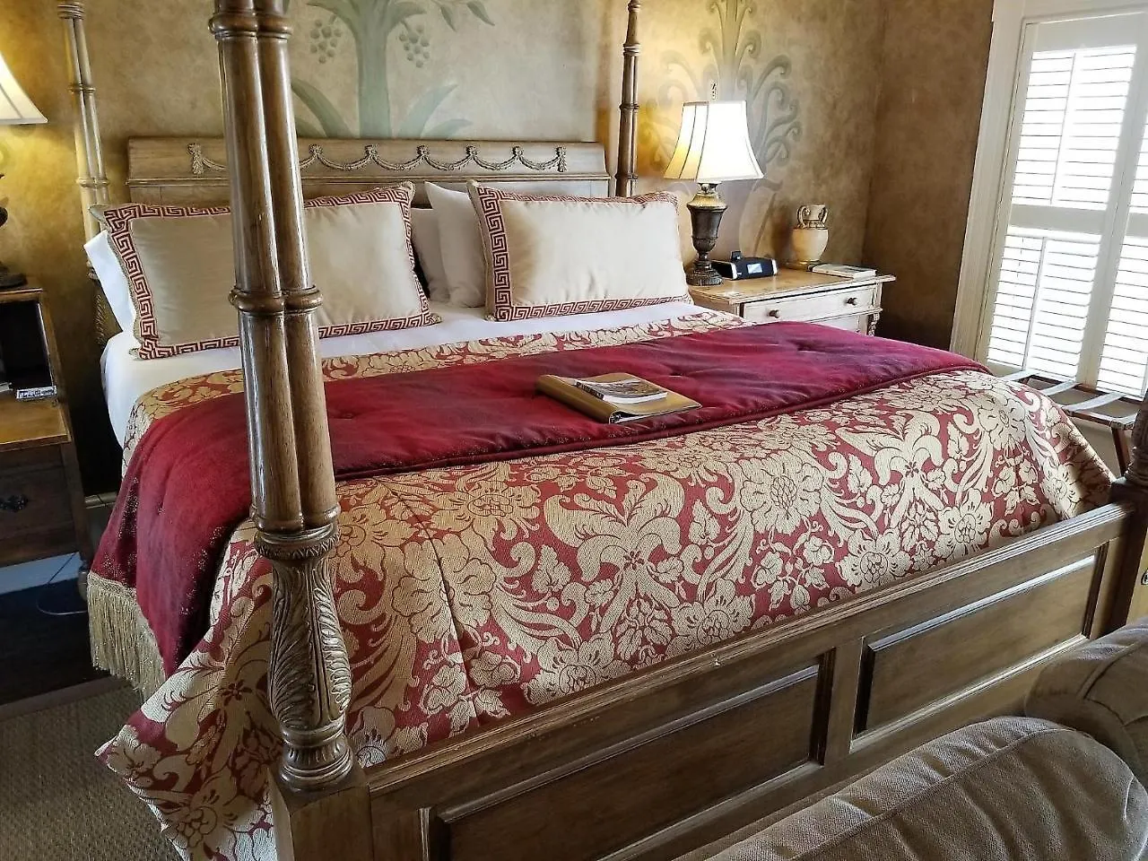Hotel Ballastone