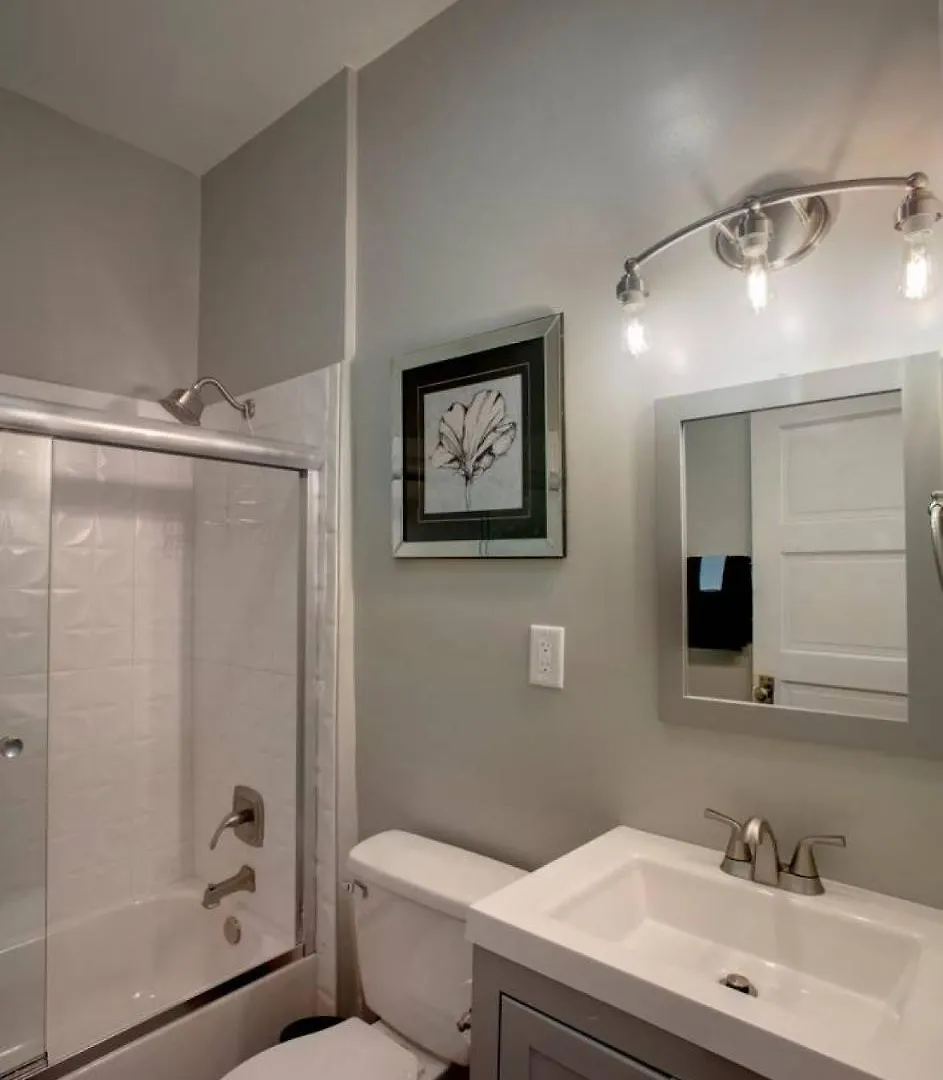 Apartment 414 Waldburg A - Newly Renovated Apt With Outdoor Space! *