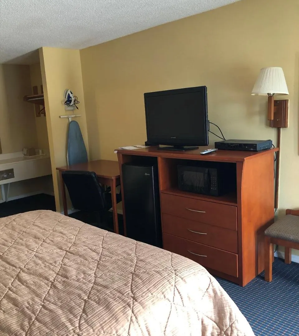 Hotel Americas - I-95 Savannah
