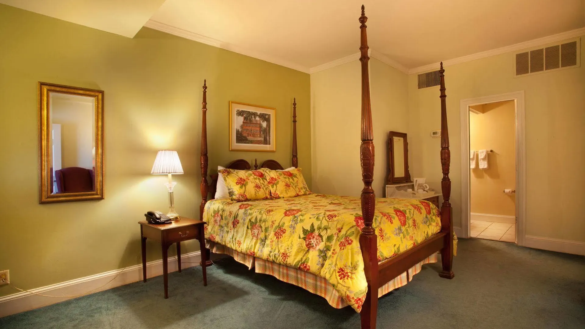 Inn 17 Hundred 90 And Restaurant 3*