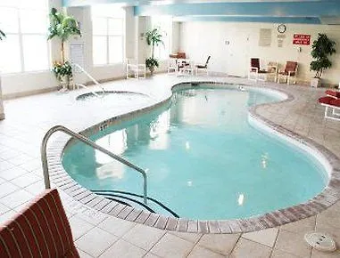 Wingate By Wyndham Gateway Hotel 2*