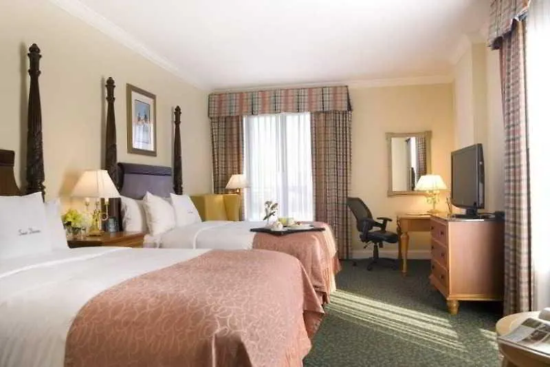 Doubletree By Hilton Historic Hotel 4*