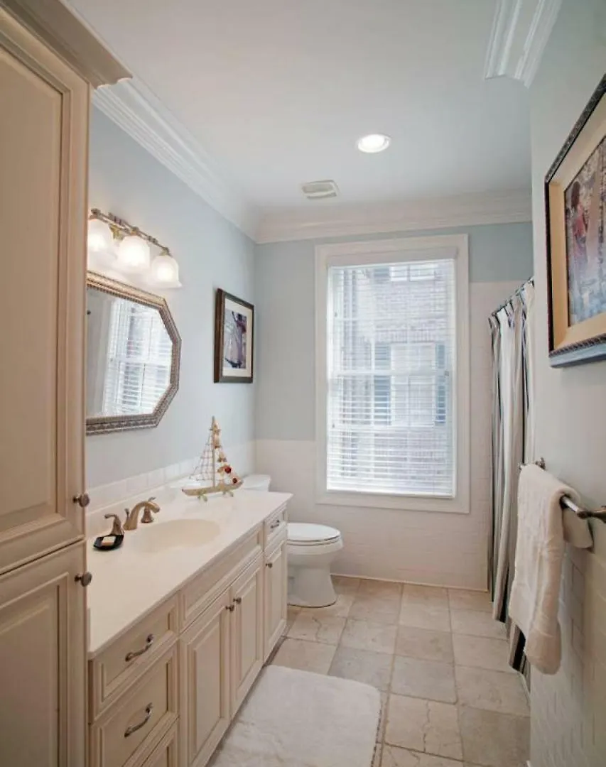 Beautiful 3bed Townhome In Historic Downtown Holiday home