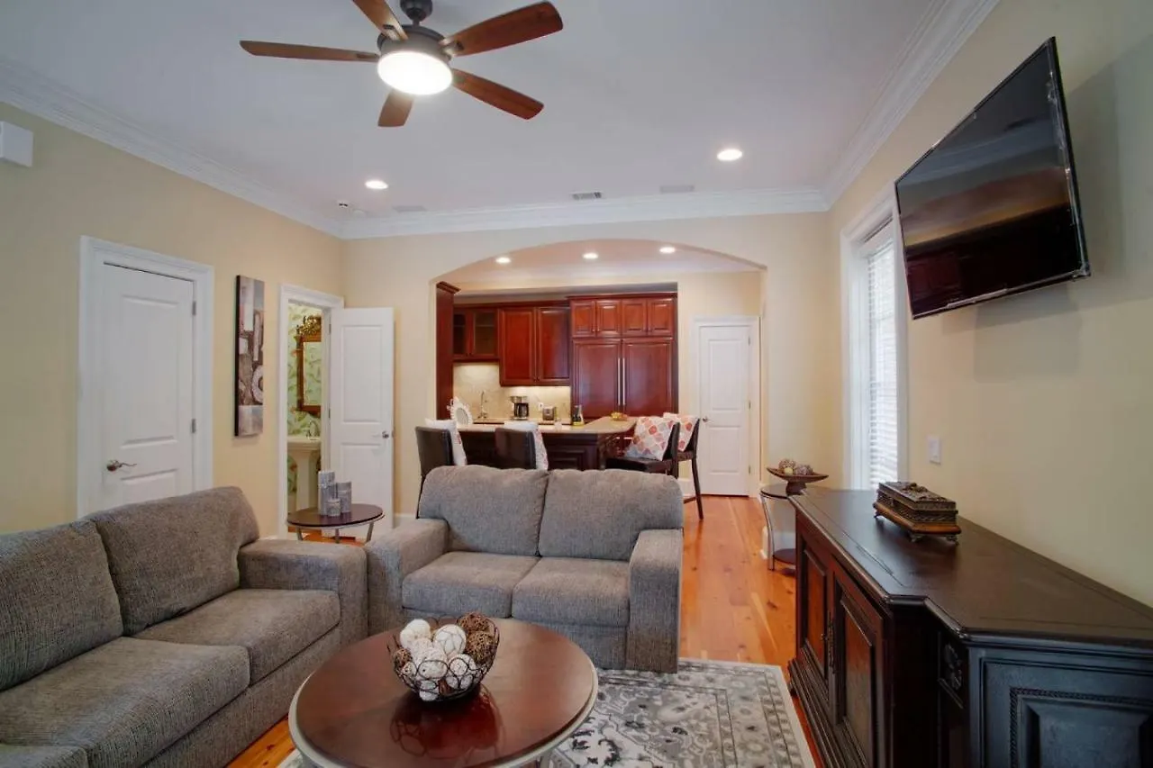 Holiday home Beautiful 3bed Townhome In Historic Downtown Savannah