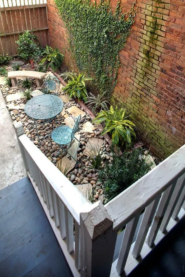 416a Waldburg St - Newly Renovated 1920's Historic District Apt Apartment