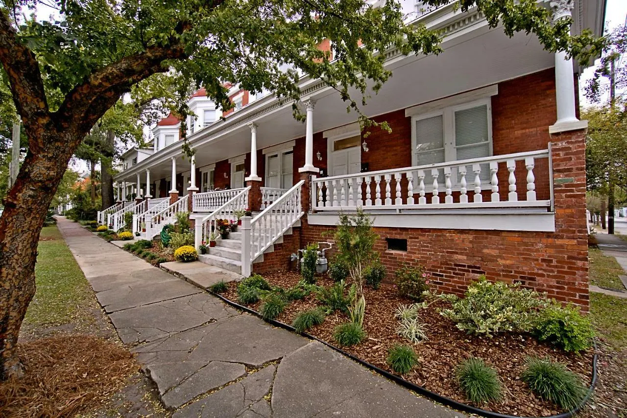420waldburg A - Modern Apt With Southern Charm Blocks From Forsyth Savannah