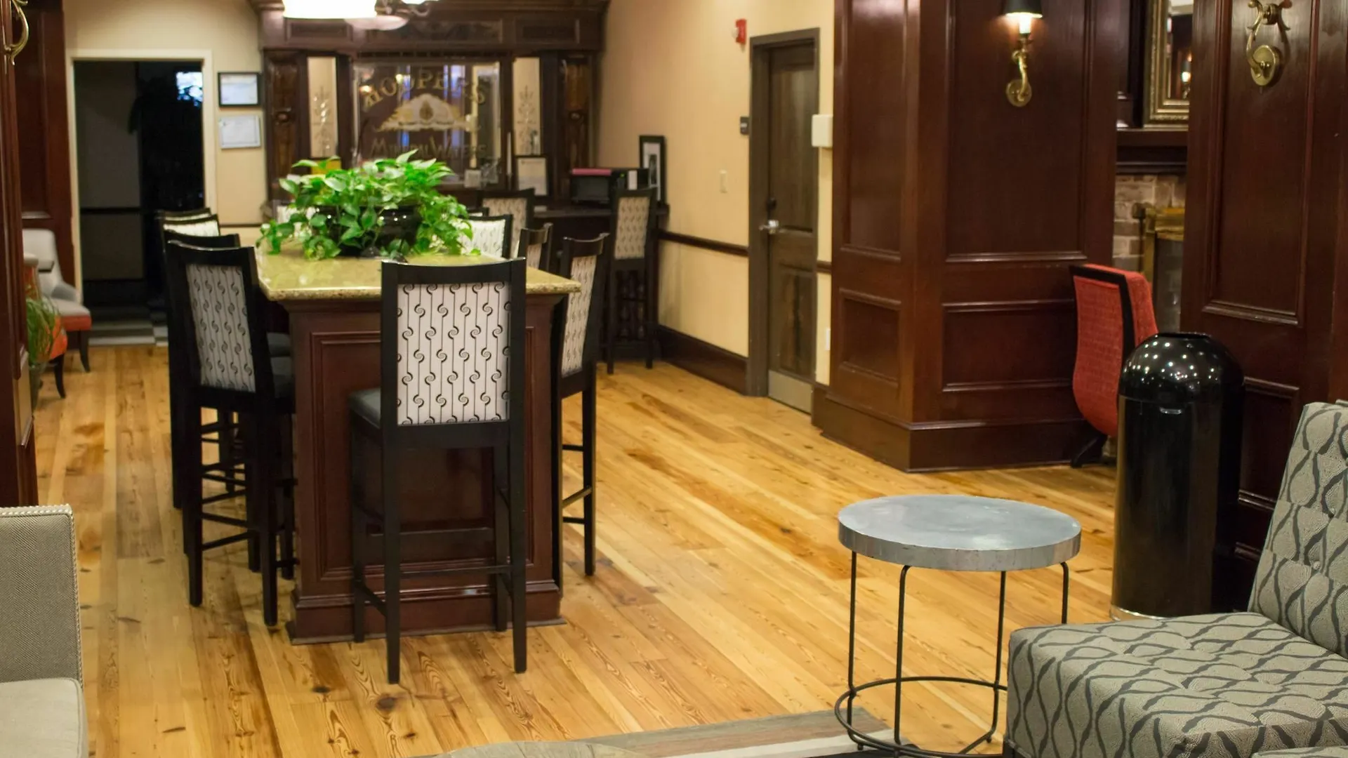 Hotel Hampton Historic District Savannah