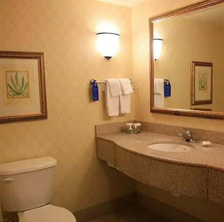 Hilton Garden Airport Hotel Savannah