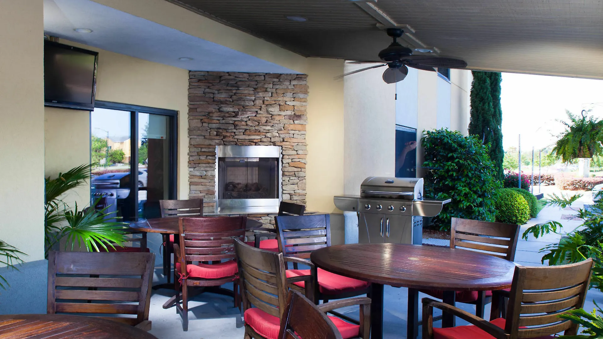 Hotel Towneplace By Marriott Airport 3*