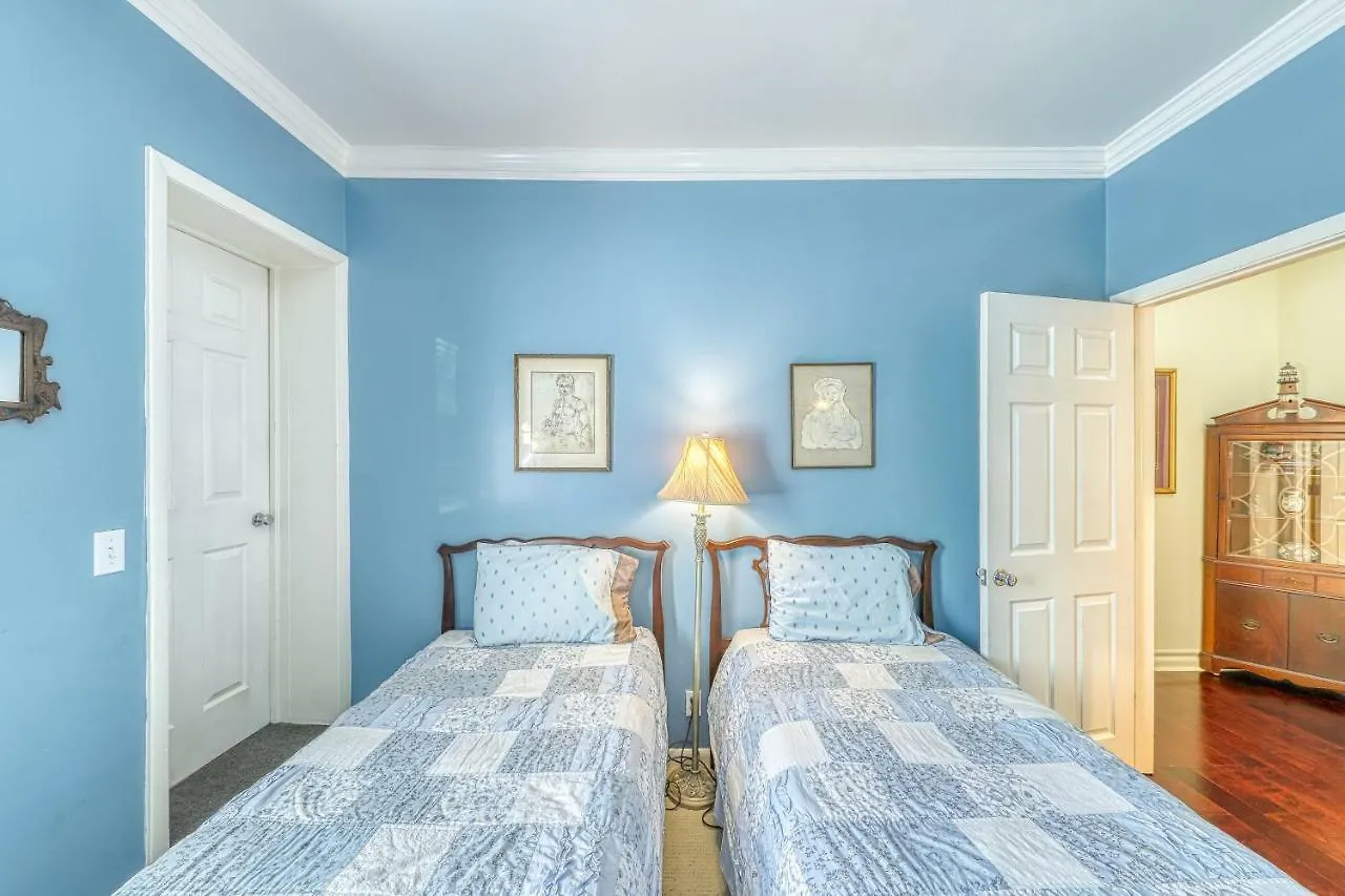 Lark Holiday home Savannah