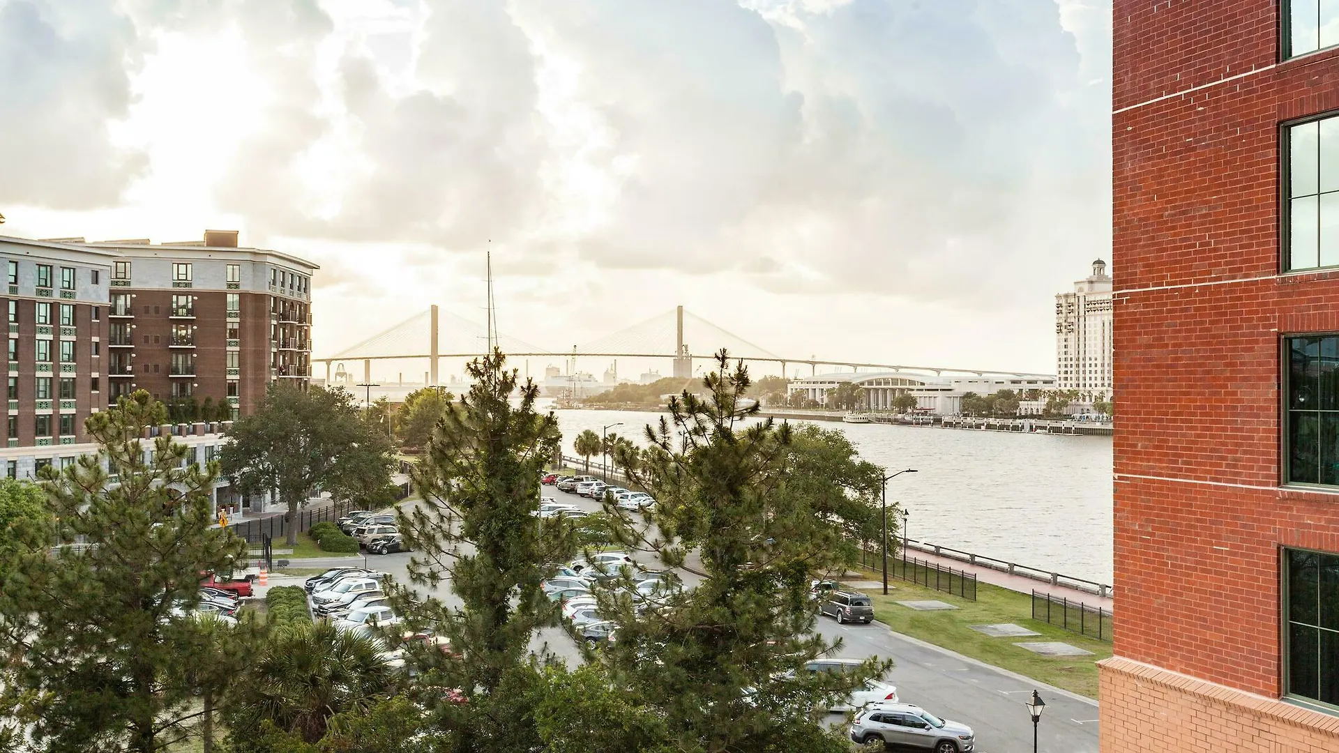 Marriott Riverfront Savannah