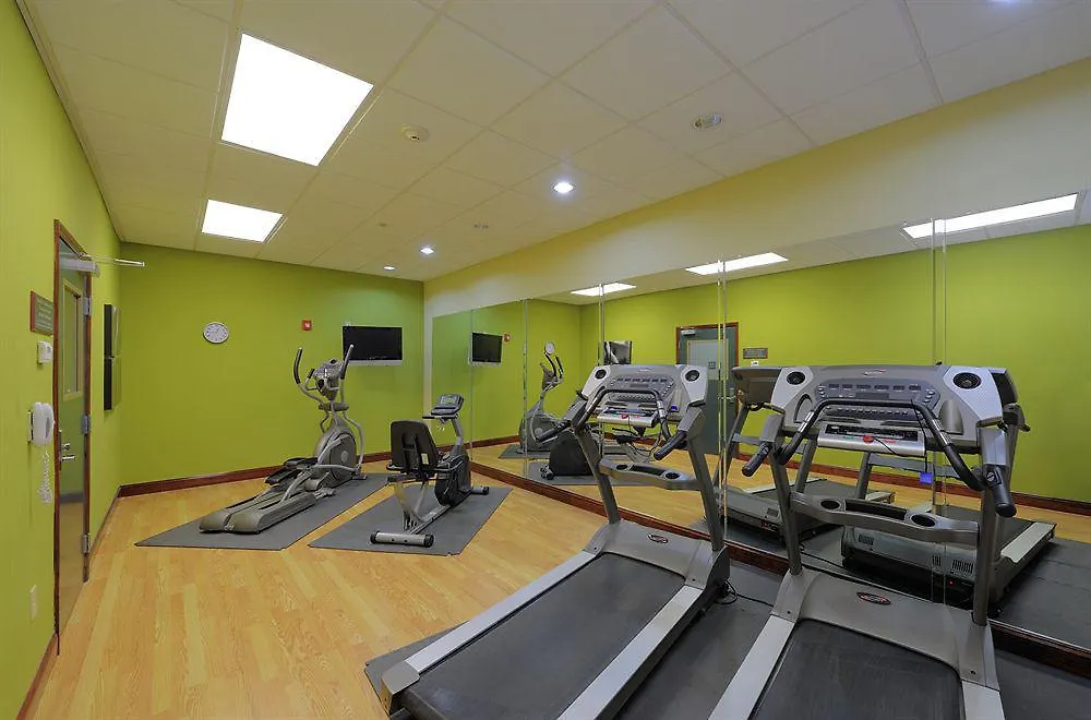 Hotel Country & By Radisson, Airport, Ga Savannah